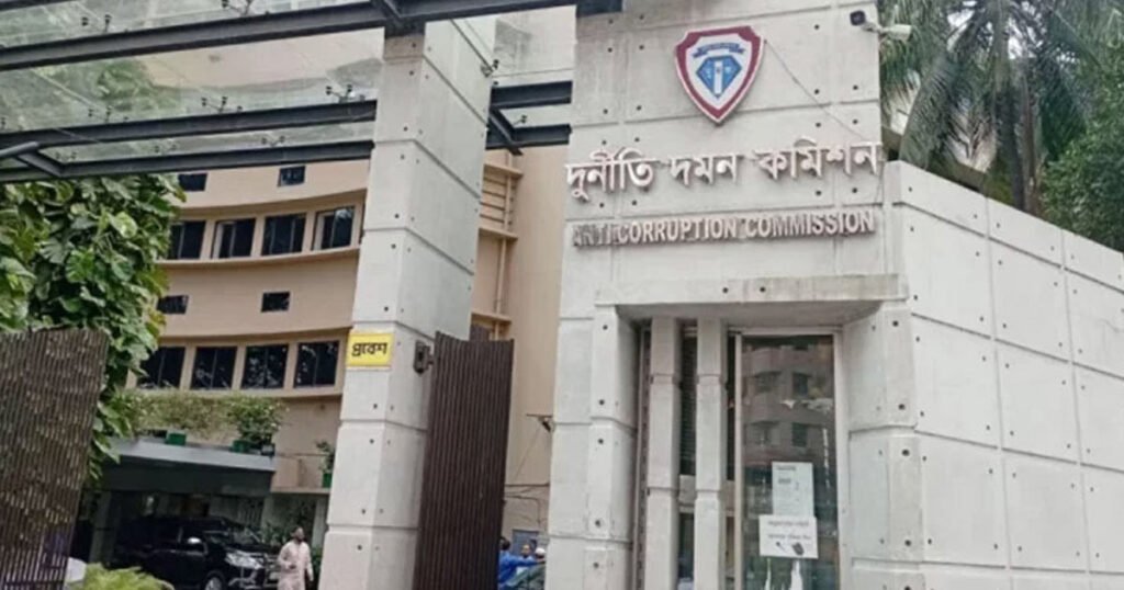 সাবেক স্বাস্থ্যমন্ত্রীর ছেলে জিয়াউল হকের বিরুদ্ধে মামলা